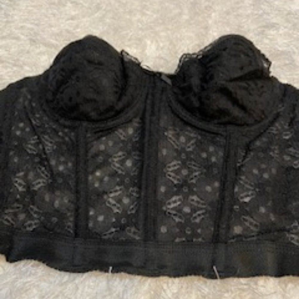 Vintage Strapless Pushup Bustier Bra.  Color Black and Lace